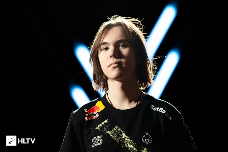 曾凡博从底 曾凡博从底